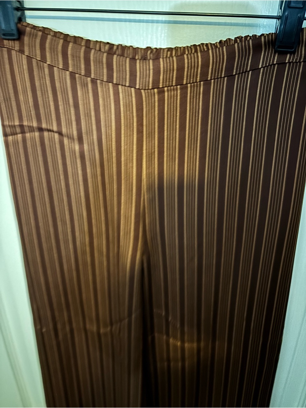 NWOT Reformation Norah Wide-Leg Satin Pant in Brown with Pinstripes Size S - Picture 7 of 9